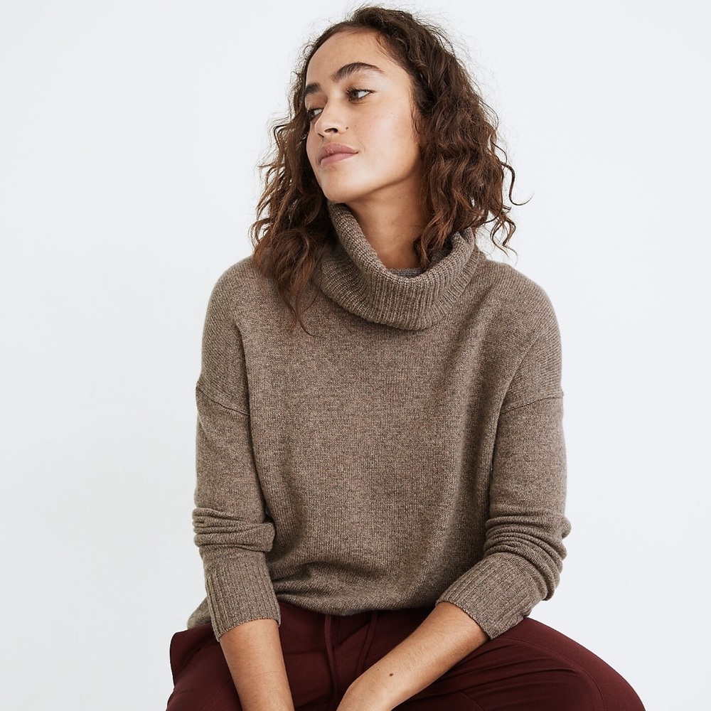 (Re)sourced Cashmere Turtleneck Tunic Sweater